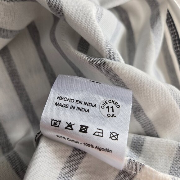 Hug & Clau T shirt - Size M - Picture 4 of 7